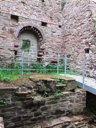 13.07.10 Prince Of Wales Mine, Stamps Engine House Interior