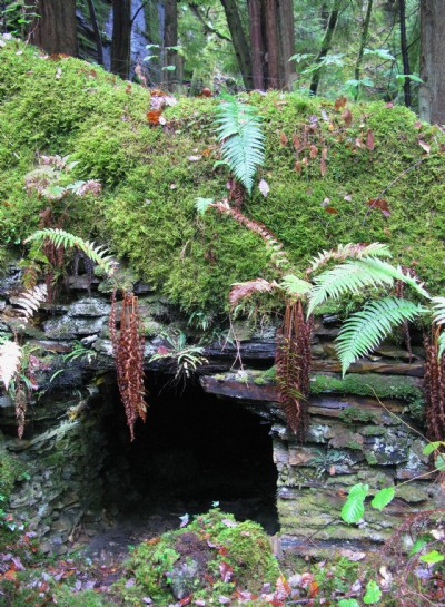 Tunnel under incline