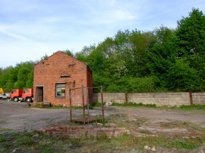 Pentrich Colliery - winding Engine House 12.05.08 - Shaft position to left of metal frame.