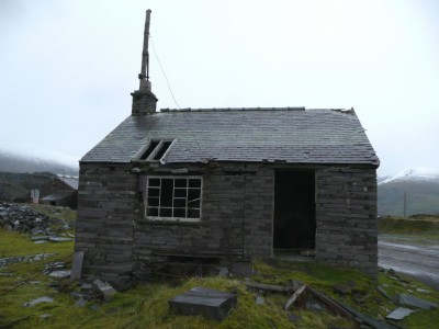 Cable-H winch cabin
