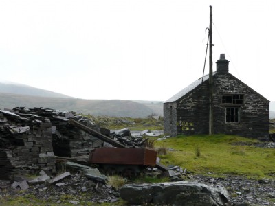 Cable-H winch cabin