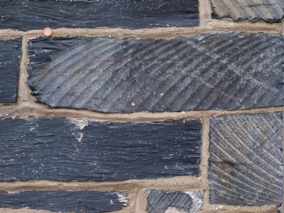 Hunter saw striation marks.