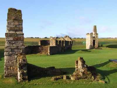 Preston Island 02.02.10 - Anne Pit and General View Barracks, Engine Houses, Saltpans.