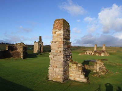 Preston Island 02.02.10 - Anne Pit winder & General View Barracks, Engine Houses, Saltpans.