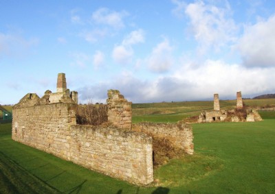 Preston Island 02.02.10 - General View Barracks, Engine Houses, Saltpans.