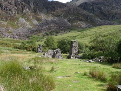 Collapsed launder pillars