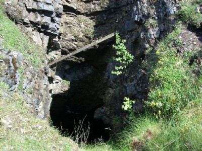 Lower part of working