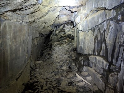 Waste nearly blocking adit