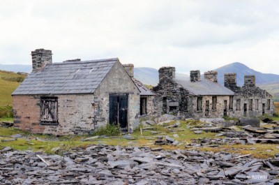 Rhos Slate Quarry - Buildings (1982)