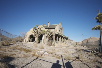 Photographs Of Rhyolite (Photo ref 44778)