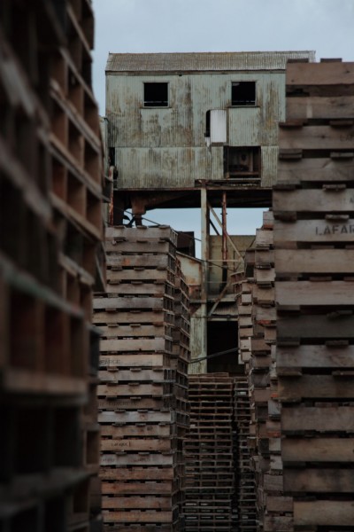 Crate piles