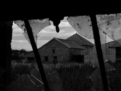 27.08.09 South Skelton - windows
