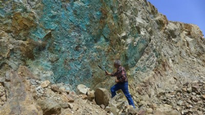 Hashem Etminan at Sungun mine. 40Th anniversary of discovery of Sungun porphyry copper -Molybdenum deposit by Hashem Etminan