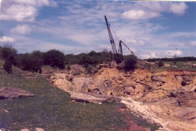 Taynton Quarries with crane, 1979