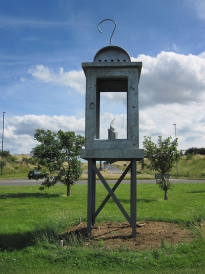 Midge Lamp Memorial