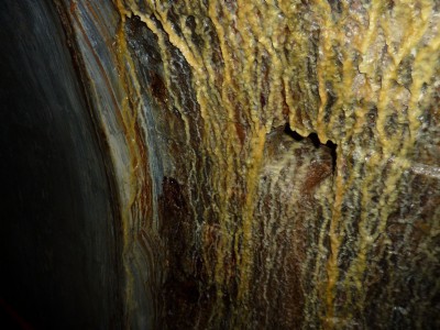 Victoria Tunnel - mineral growth