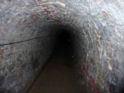 Victoria Tunel - looking along the tunnel.