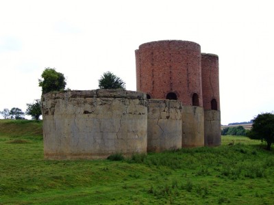 16.07.09 Wakerley Quarries, Partingtons never used Calciners