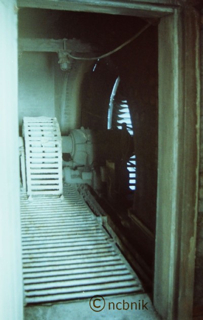 Walton Fan Airlock