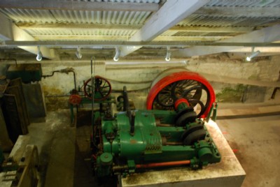 National oil engine