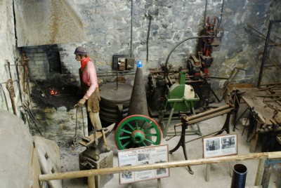 Coal shop