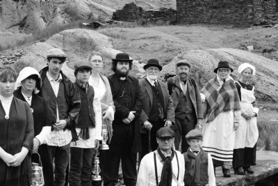 Group photo on the way up to Wrysgan. Victorian Trip, April 2015.