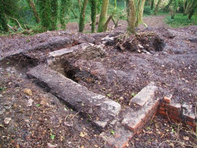 09.01.09 Yate No 2 - Excavations at Old Shaft that collapsed Easter 08 prior to capping