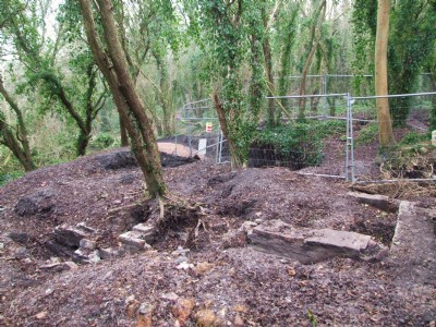 09.01.09 Yate No 2 - Excavations at Old Shaft that collapsed Easter 08 prior to capping